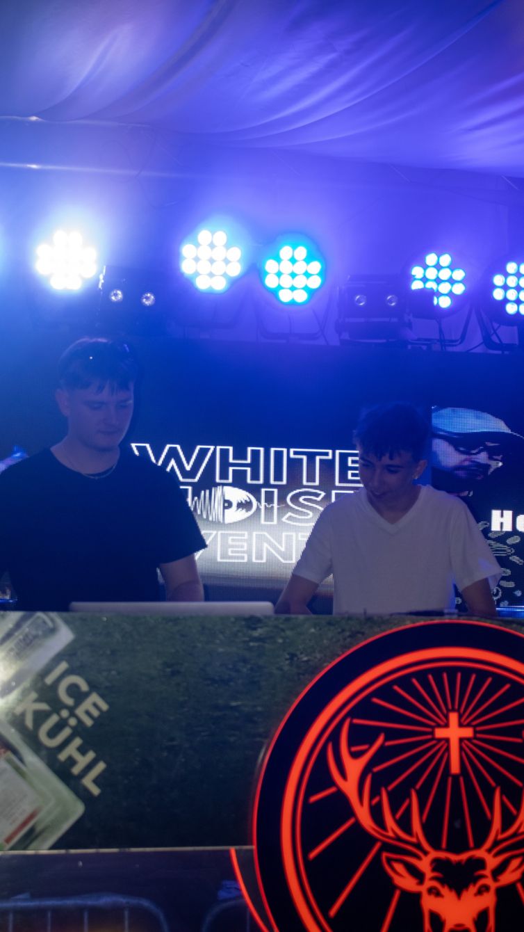 571556777_122145601964904919_6239126120583624092_n